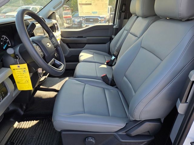 New 2026 White Ford F350 4X2S/CCCSR image 9