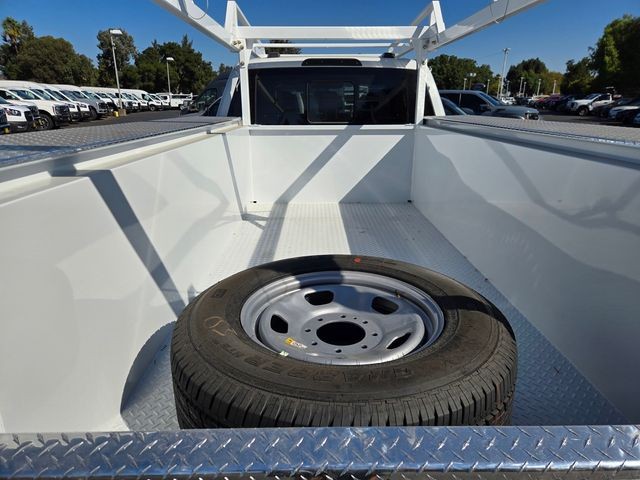 New 2026 White Ford F350 4X2S/CCCSR image 16