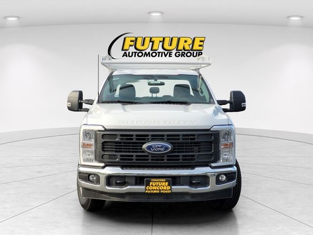 New 2026 Oxford White Ford F-250® XL image 3