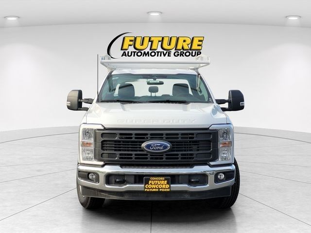 New 2026 Oxford White Ford F-250® XL image 28