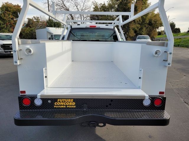 New 2026 Oxford White Ford F-250® XL image 42