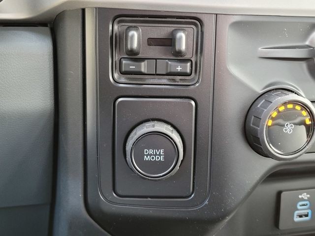 New 2026 Oxford White Ford F-250® XL image 48