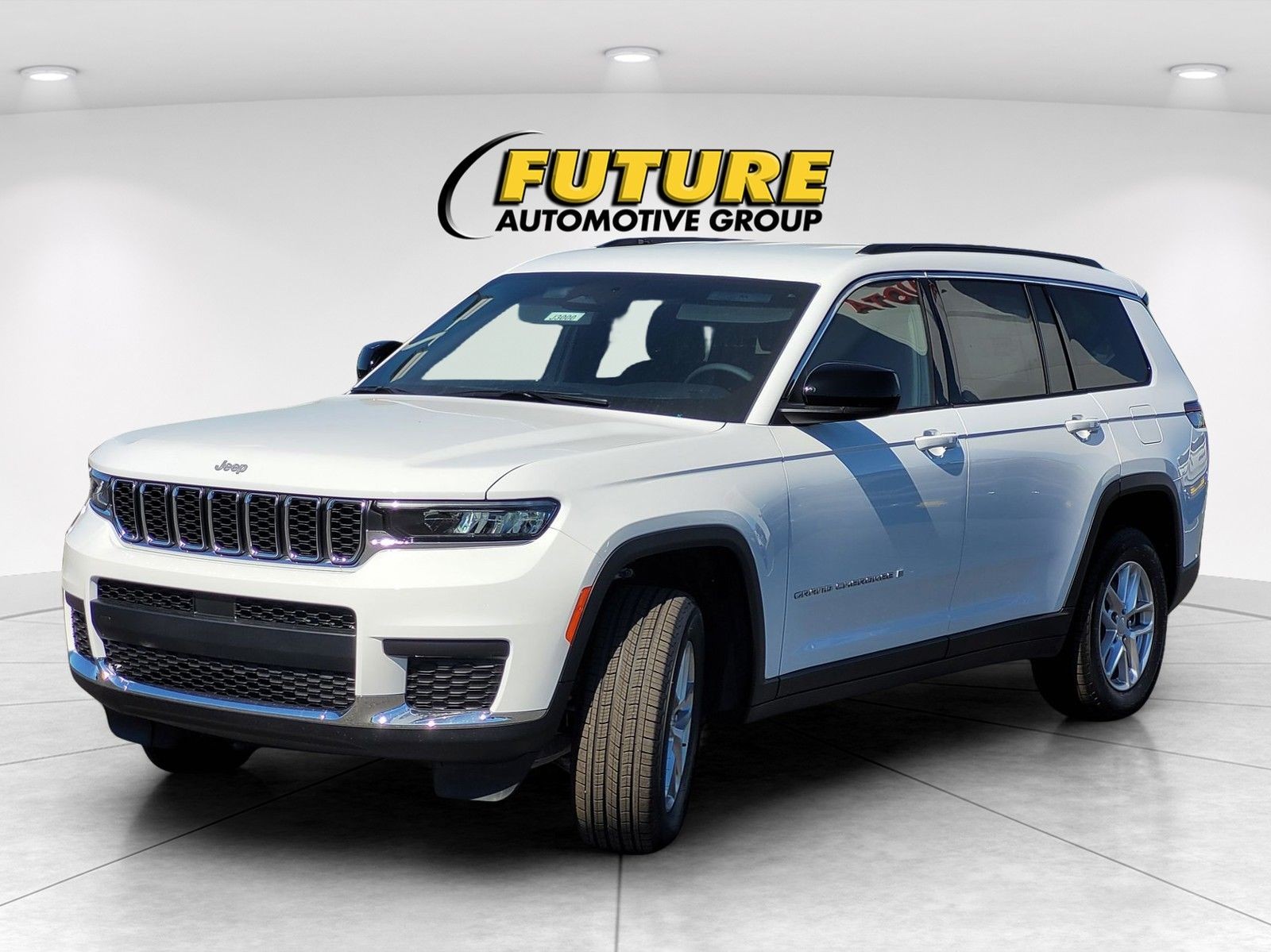 New 2026 Bright White Clear-Coat Exterior Paint Jeep Laredo image 2