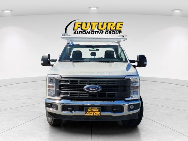 New 2026 Oxford White Ford F-250® XL image 3