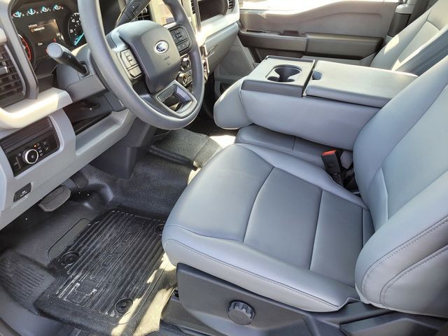 New 2026 Oxford White Ford F-250® XL image 11
