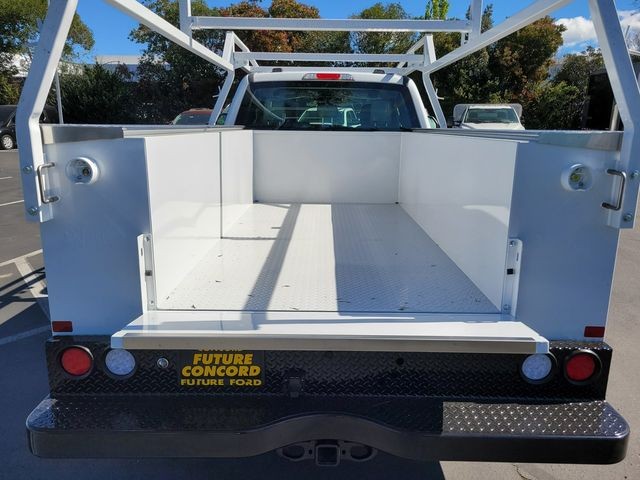 New 2026 Oxford White Ford F-250® XL image 17