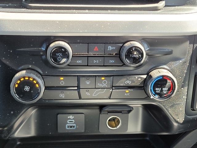 New 2026 Oxford White Ford F-250® XL image 22