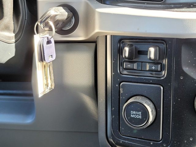 New 2026 Oxford White Ford F-250® XL image 23