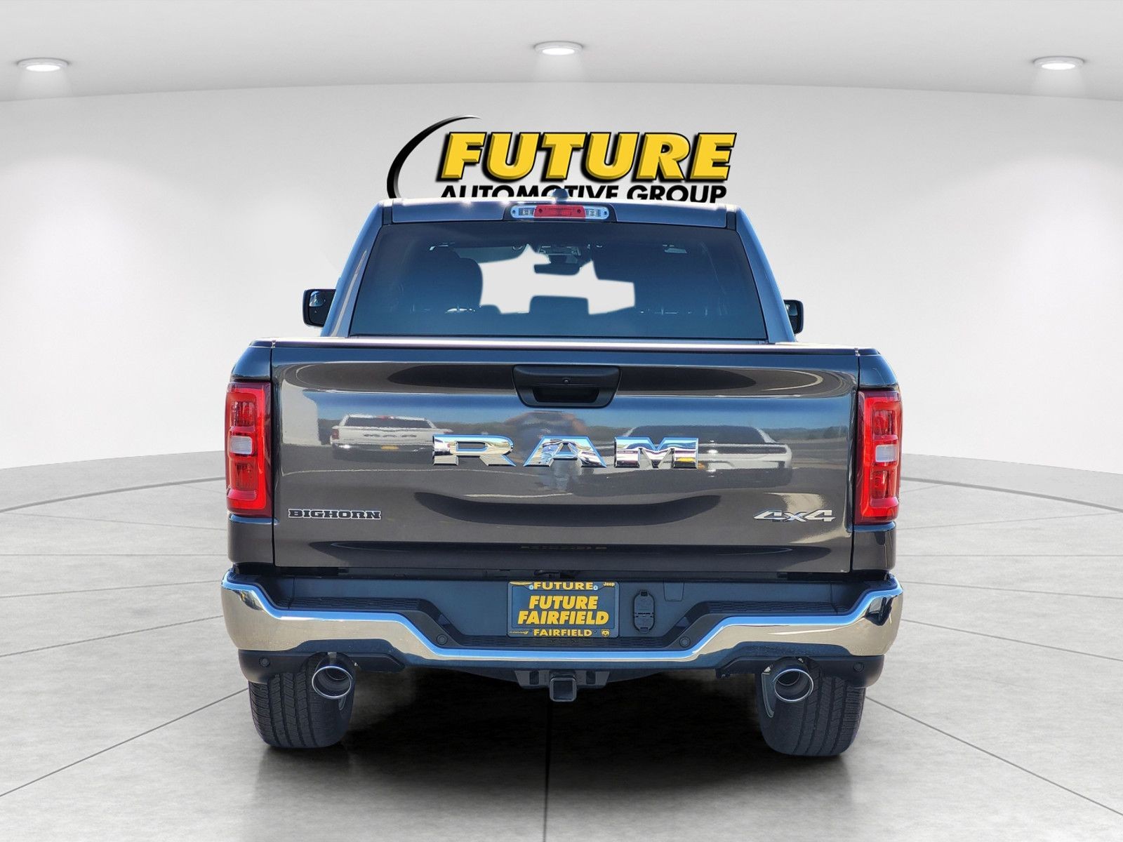 New 2026 Granite Crystal Metallic Clear-Coat Exterior Paint RAM Big Horn/Lone Star image 4