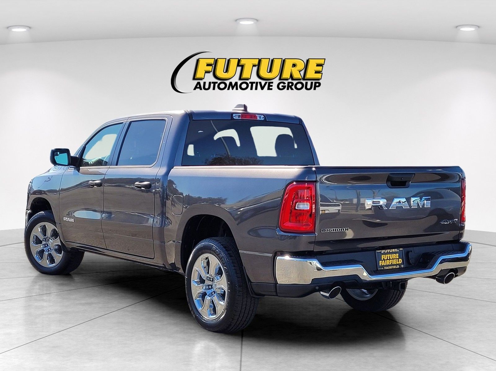 New 2026 Granite Crystal Metallic Clear-Coat Exterior Paint RAM Big Horn/Lone Star image 5