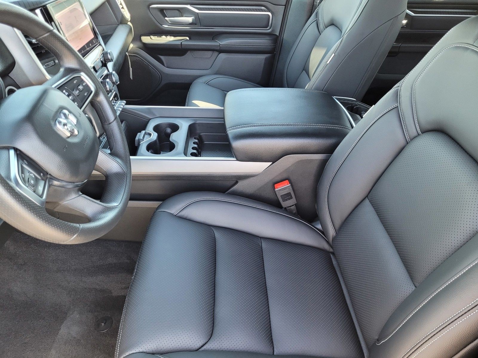 New 2026 Granite Crystal Metallic Clear-Coat Exterior Paint RAM Big Horn/Lone Star image 15
