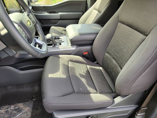 New 2026 Antimatter Blue Metallic Ford XLT image 15