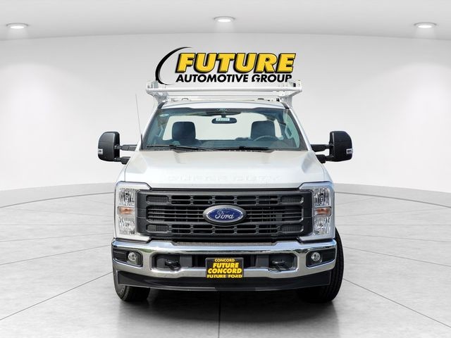 New 2026 Oxford White Ford F-250® XL image 3
