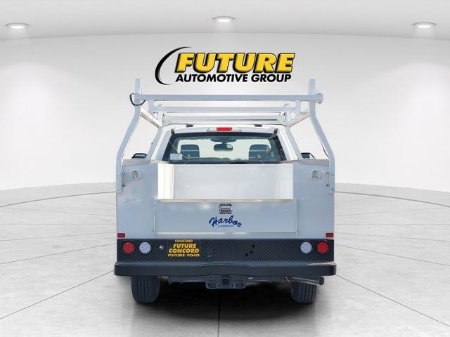 New 2026 Oxford White Ford F-250® XL image 4