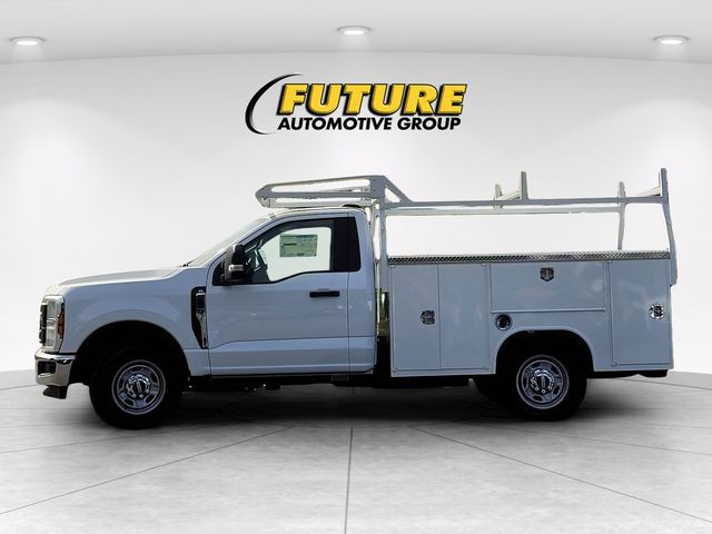 New 2026 Oxford White Ford F-250® XL image 7