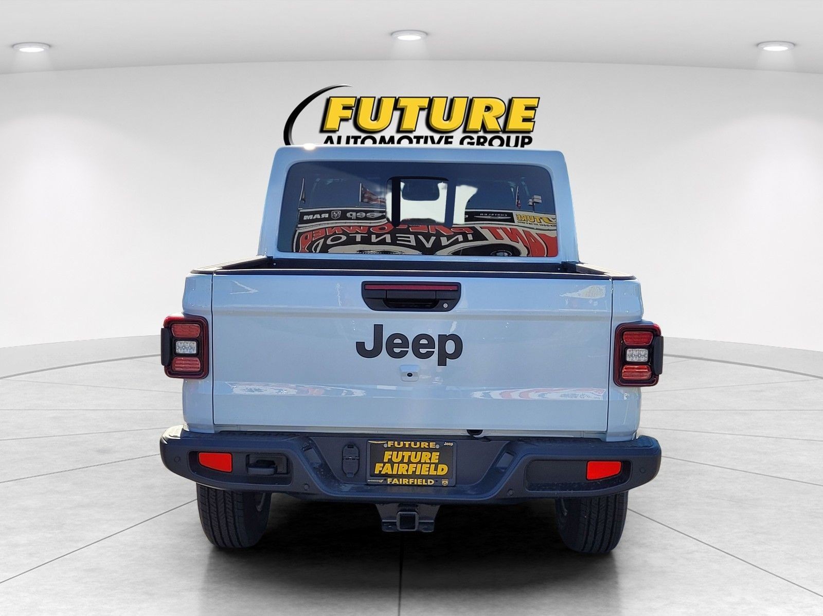 New 2026 Bright White Clear-Coat Exterior Paint Jeep Sport S image 29