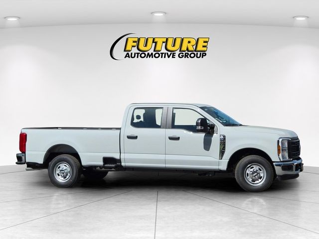 New 2026 Avalanche Ford F-350® XL image 8