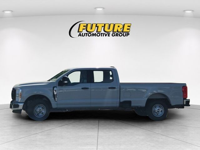 New 2026 Avalanche Ford F-350® XL image 32
