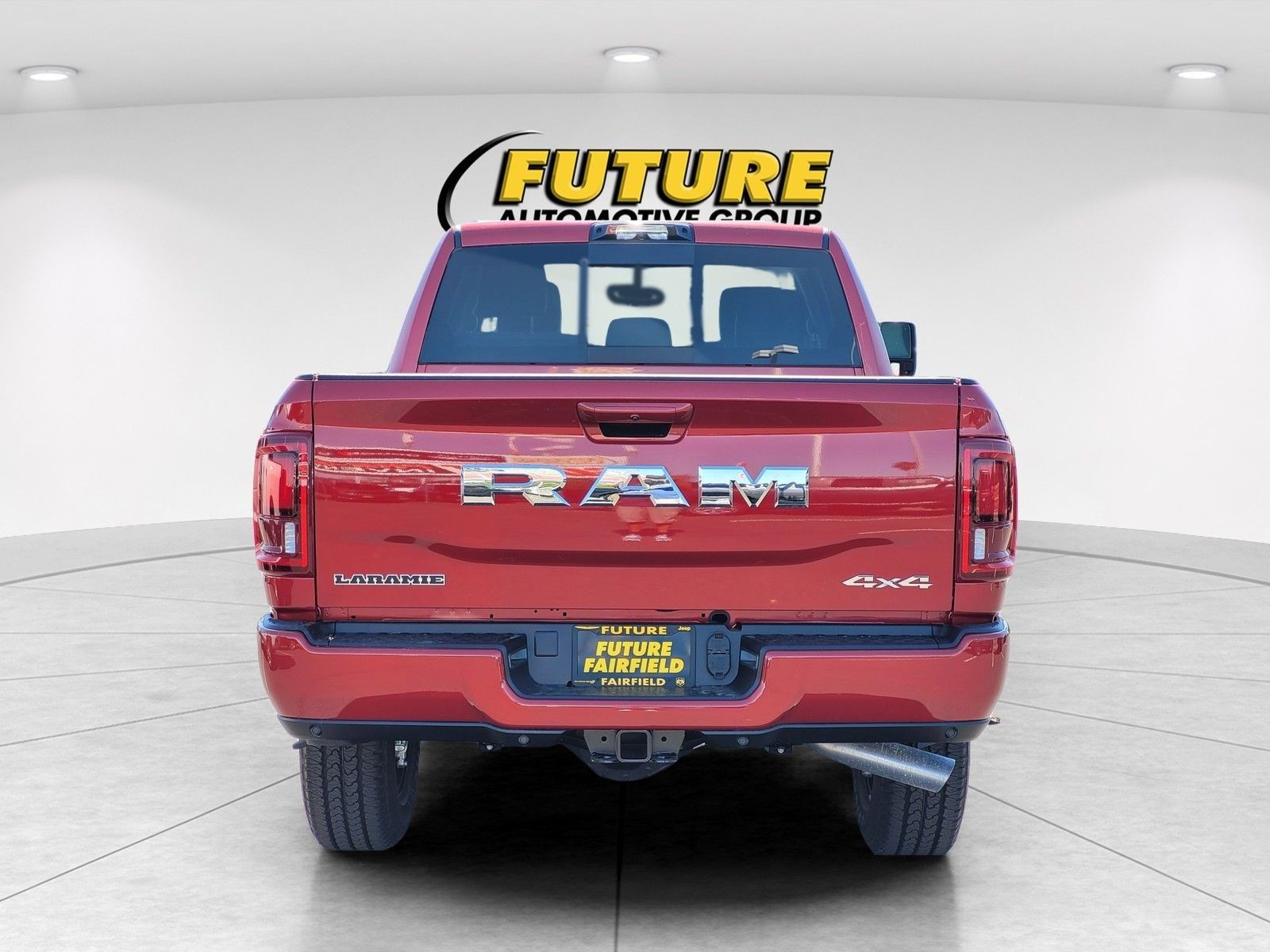 New 2026 Molten Red Pearl-Coat Exterior Paint RAM Laramie image 29