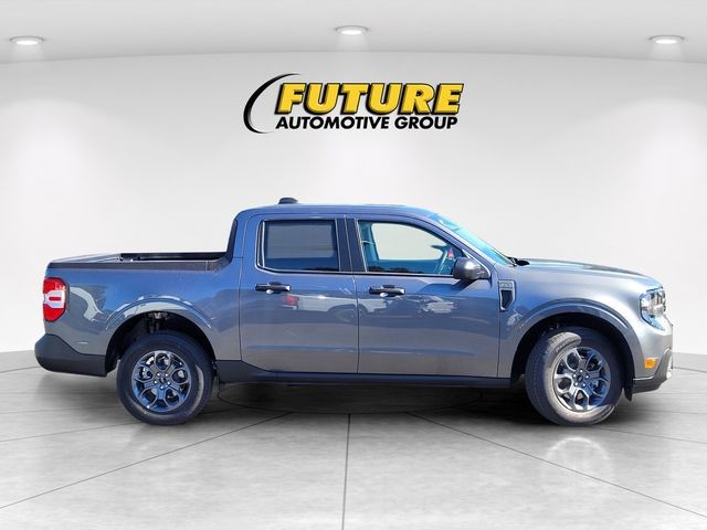 New 2026 Carbonized Gray Metallic Ford XLT image 8