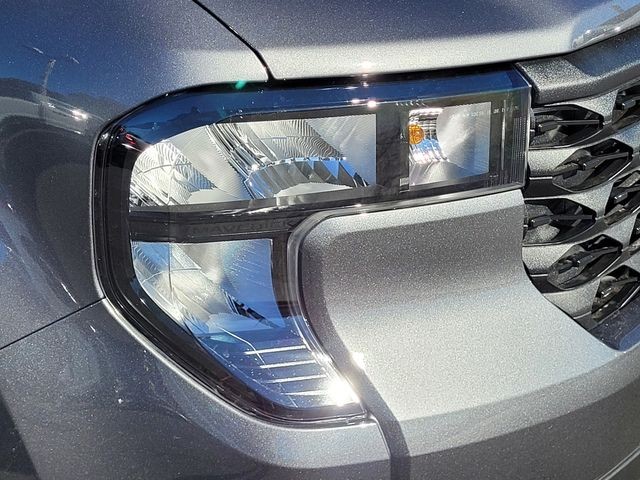 New 2026 Carbonized Gray Metallic Ford XLT image 10