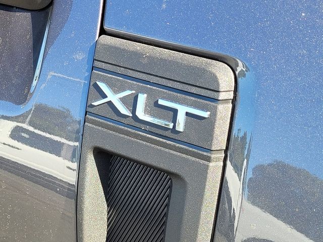 New 2026 Carbonized Gray Metallic Ford XLT image 24