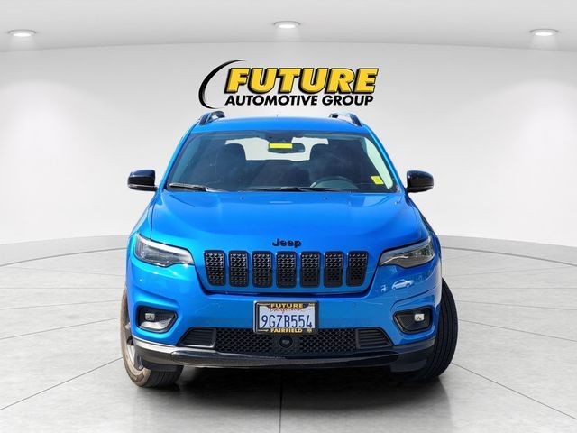 New 2023 Hydro Blue Pearl-Coat Exterior Paint Jeep Altitude image 5