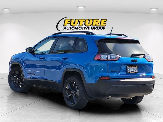 New 2023 Hydro Blue Pearl-Coat Exterior Paint Jeep Altitude image 7