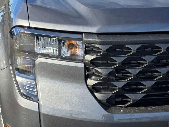 New 2026 Carbonized Gray Metallic Ford XLT image 10