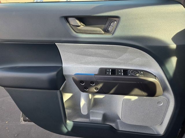 New 2026 Carbonized Gray Metallic Ford XLT image 24