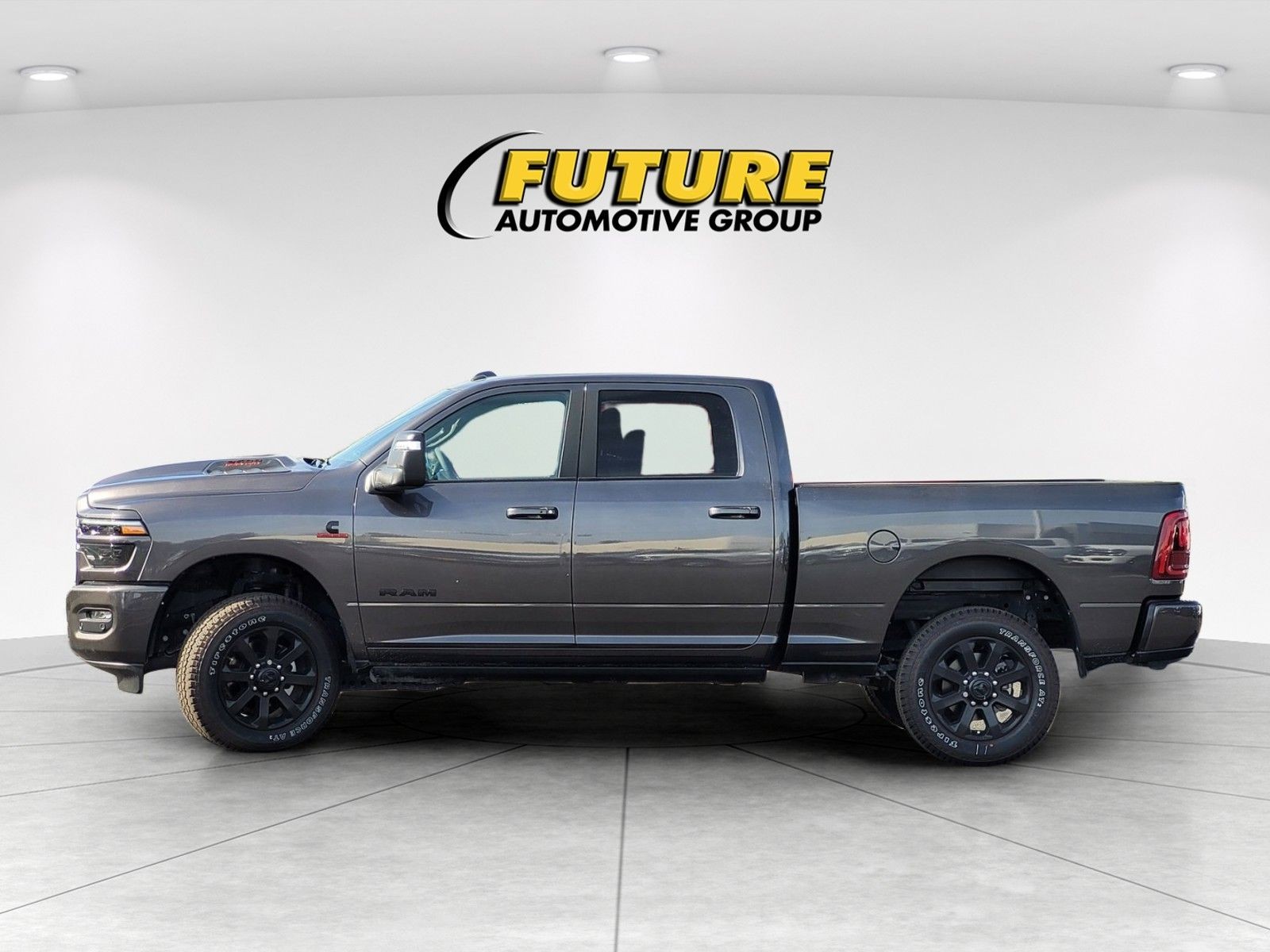 2025 RAM 2500 Laramie - Photo 7