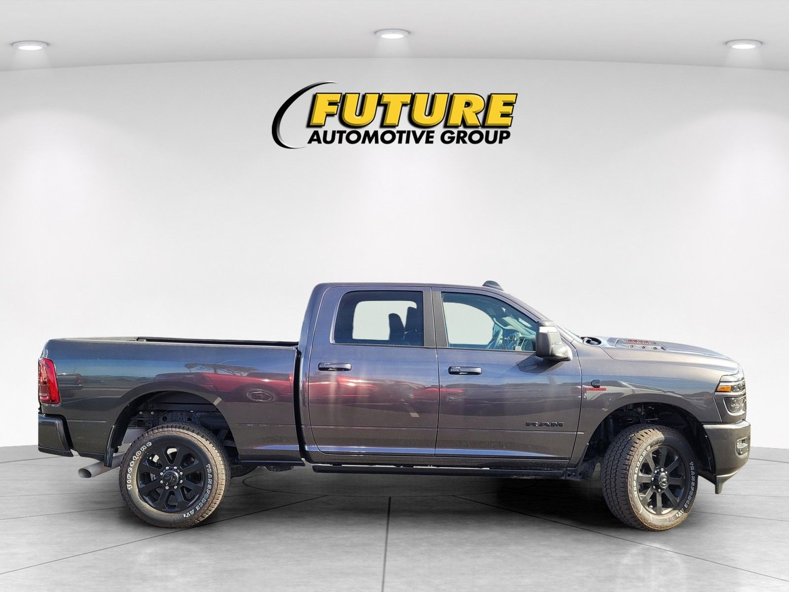 2025 RAM 2500 Laramie - Photo 8
