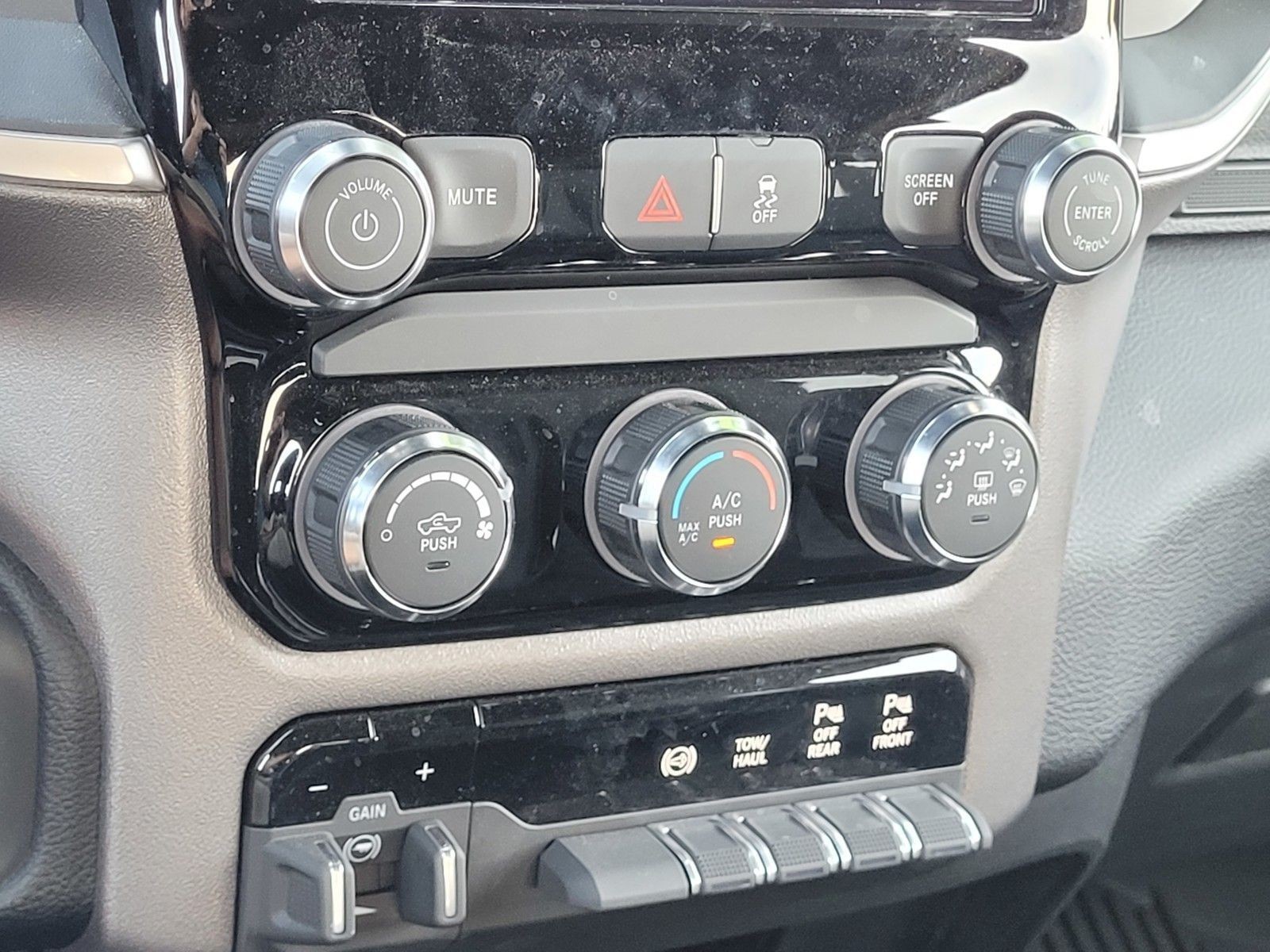 2025 RAM 2500 Big Horn - Photo 47