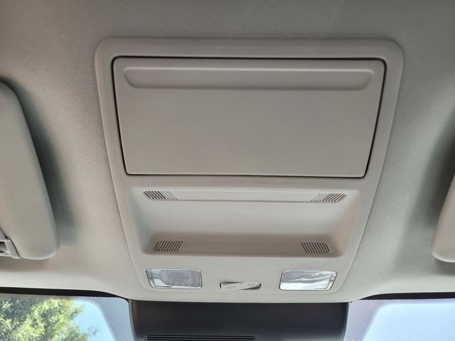 New 2026 Space White Metallic Ford XLT image 18