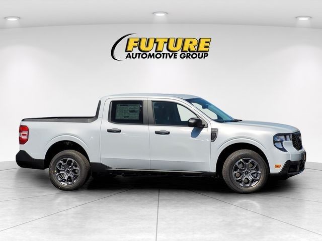 New 2026 Space White Metallic Ford XLT image 33