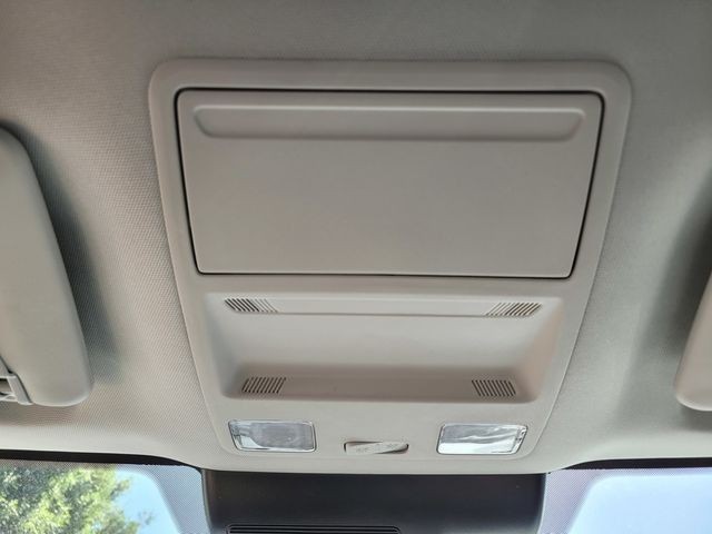 New 2026 Space White Metallic Ford XLT image 43