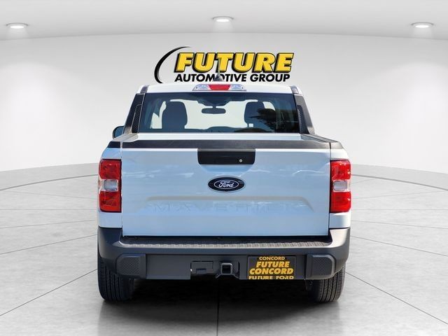 New 2026 Space White Metallic Ford XLT image 29