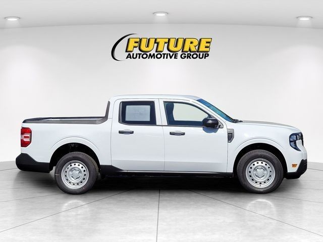 New 2026 Space White Metallic Ford XLT image 33