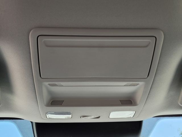 New 2026 Space White Metallic Ford XLT image 43