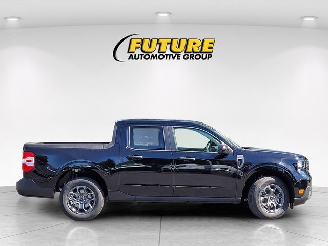 New 2026 Shadow Black Ford XLT image 8