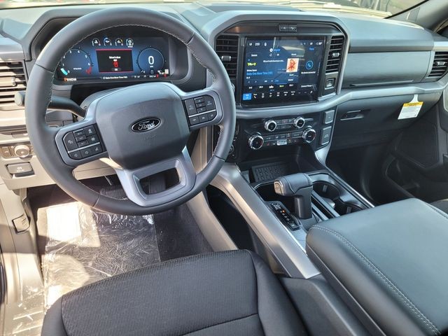 New 2026 Carbonized Gray Metallic Ford XLT image 12
