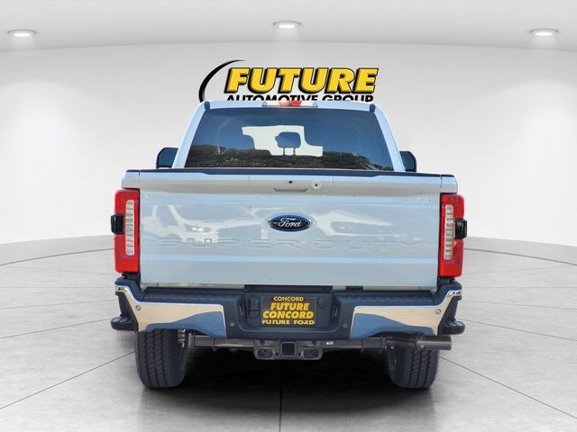 New 2026 Star White Metallic Tri-Coat Ford F-250® Lariat® image 4