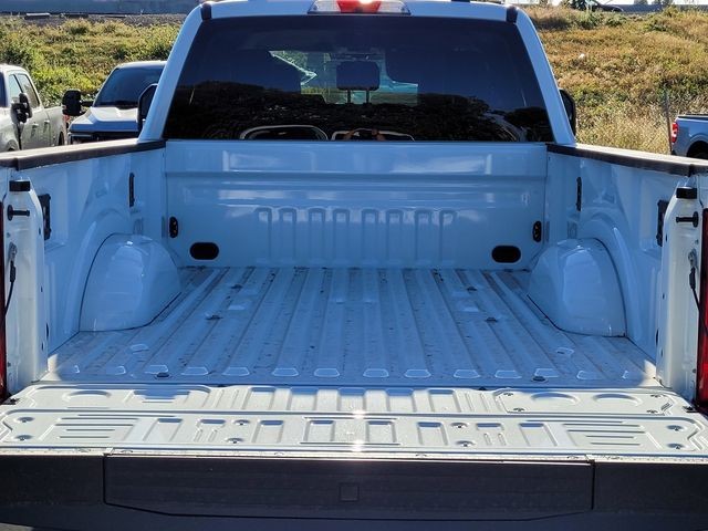 New 2026 Star White Metallic Tri-Coat Ford F-250® Lariat® image 17