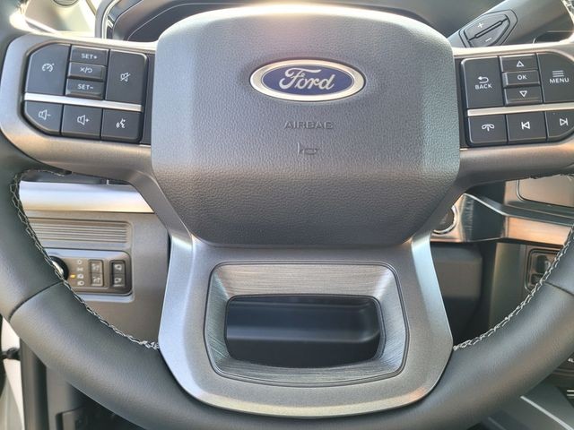 New 2026 Star White Metallic Tri-Coat Ford F-250® Lariat® image 18