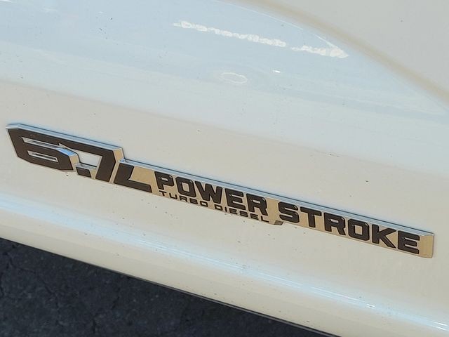 New 2026 Star White Metallic Tri-Coat Ford F-250® Lariat® image 24