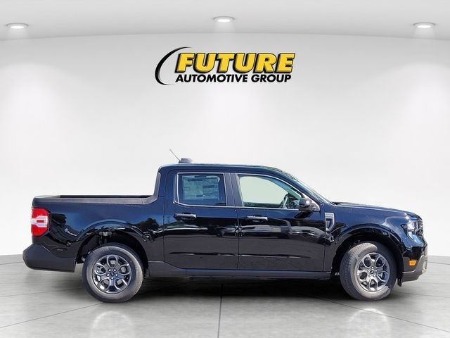 New 2026 Shadow Black Ford XLT image 33