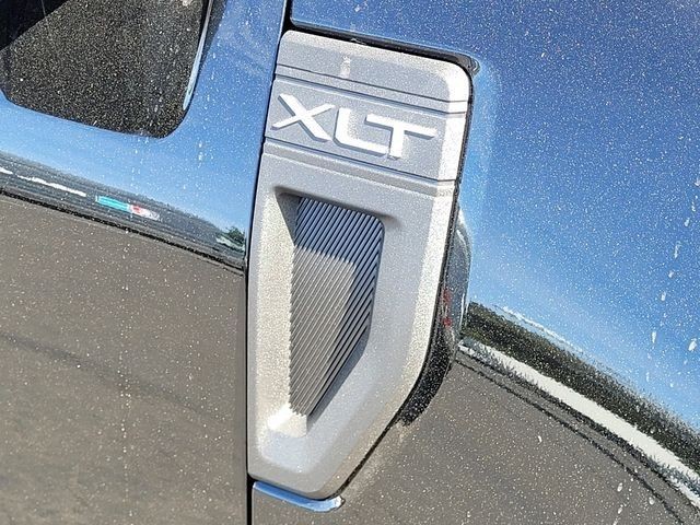 New 2026 Shadow Black Ford XLT image 49