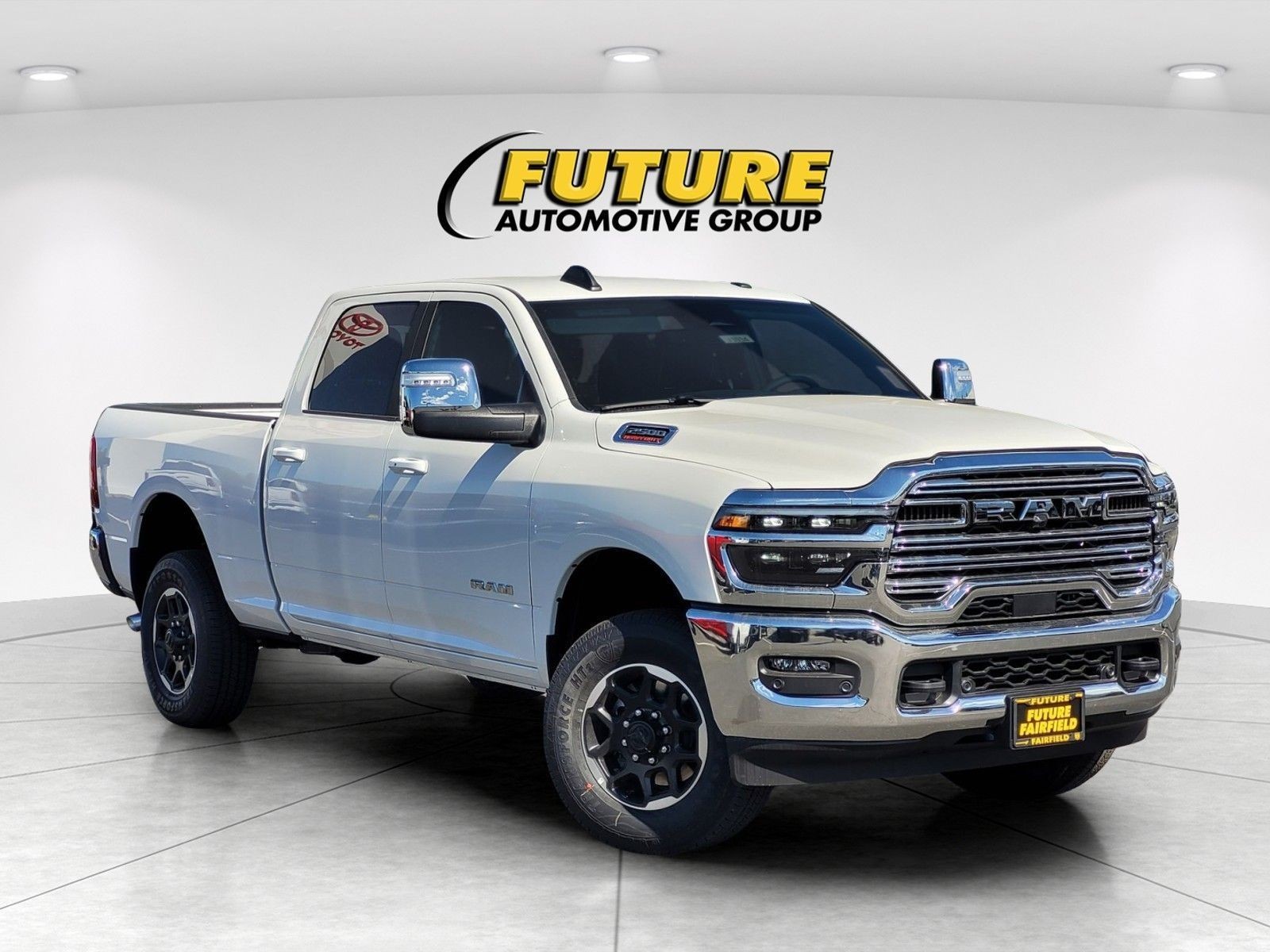 New 2026 Bright White Clear-Coat Exterior Paint RAM Laramie image 26