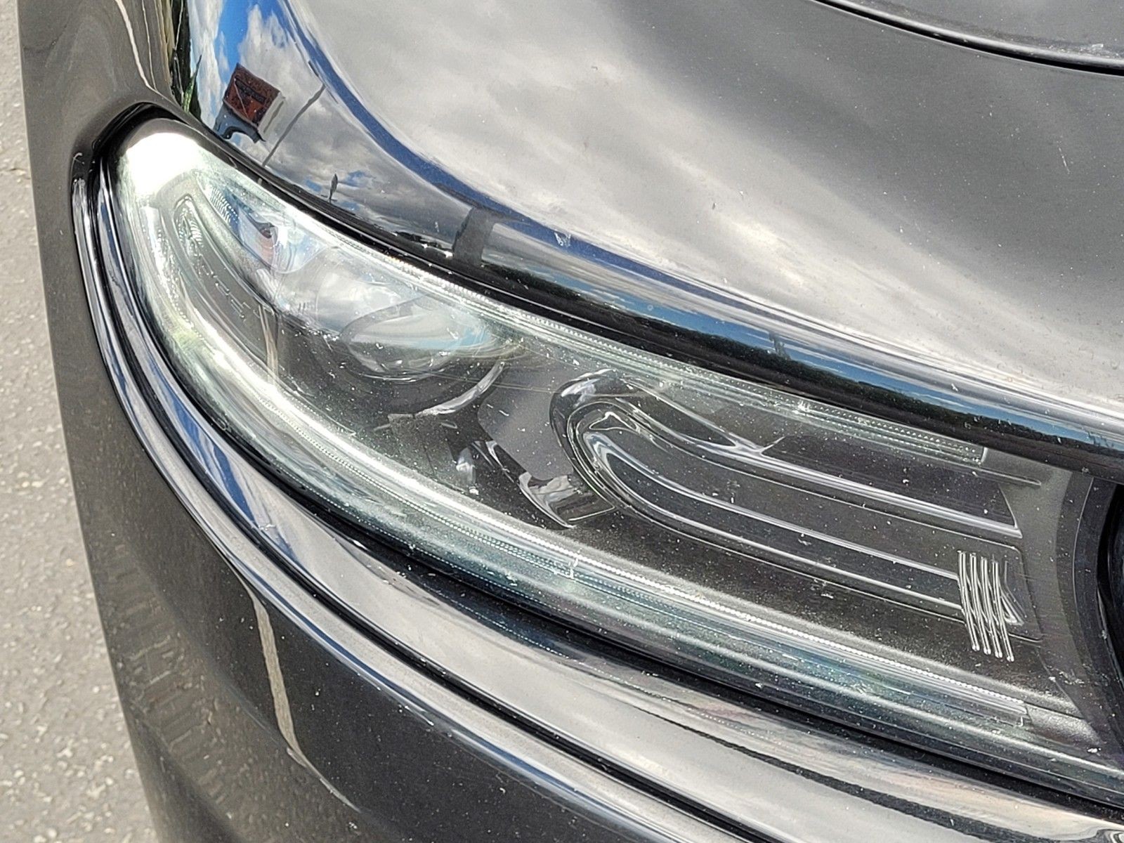 Used 2023 Black Dodge SXT image 11
