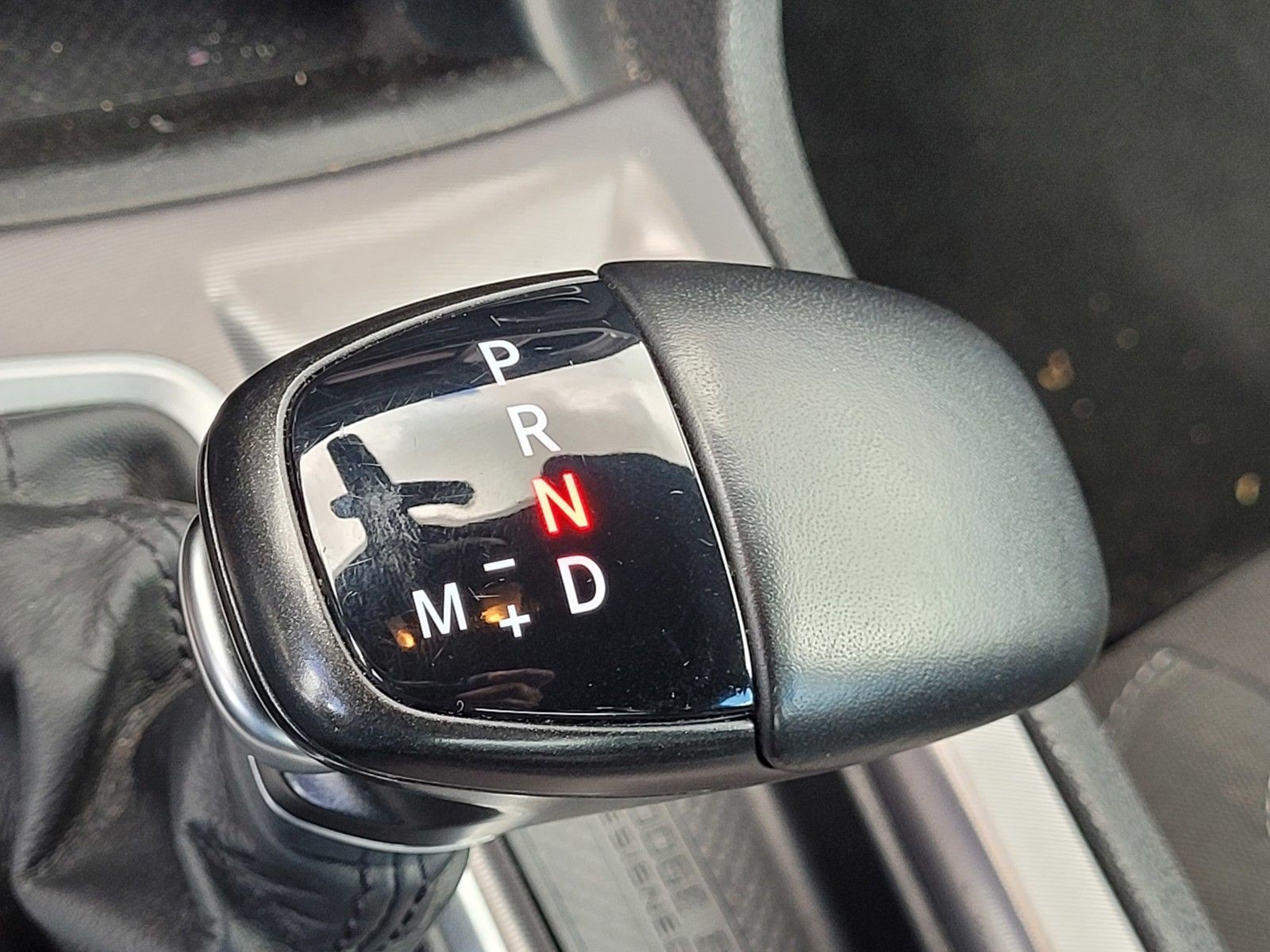 Used 2023 Black Dodge SXT image 21